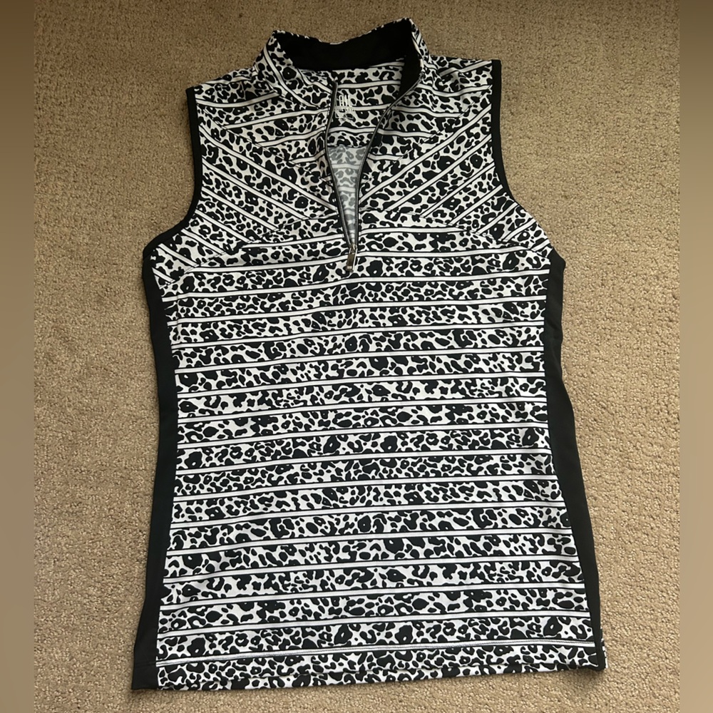 Tail Black and White Patterned Sleeveless Top
